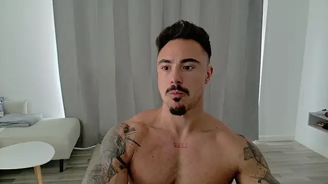 Snapshot of Master_Lukas chatting on 05-03-26, 11:49 Master Lukas online show from 05-03-26, 11:49