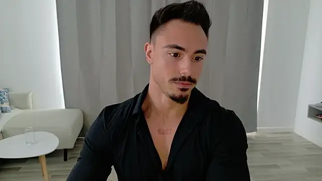 Snapshot of Master_Lukas chatting on 05-04-26, 12:34 Master Lukas online show from 05-04-26, 12:34