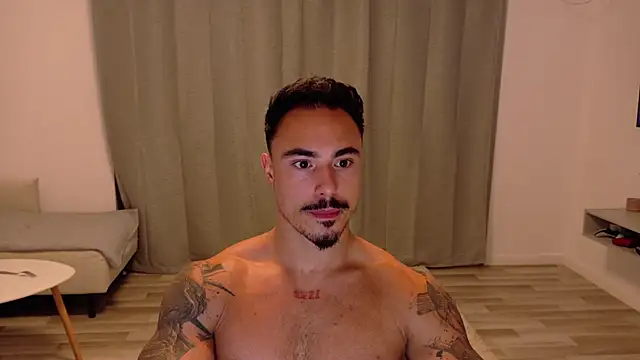 Snapshot of Master_Lukas chatting on 05-24-26, 01:32 Master Lukas online show from 05-24-26, 01:32