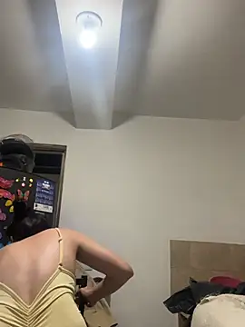 Violett hott  online show from 05-02-26, 12:10