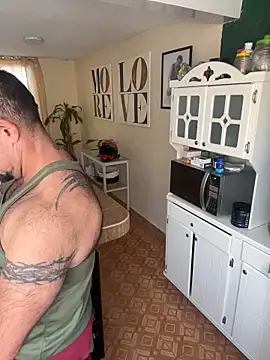 wolfbucker online show from 04-01-26, 04:15