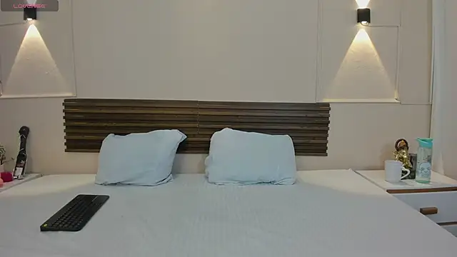 salome diamond online show from 02-19-26, 06:59