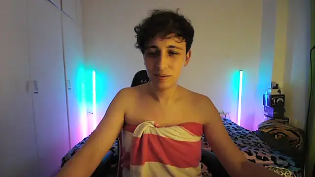 HoneyValentine online show from 05-04-26, 07:10