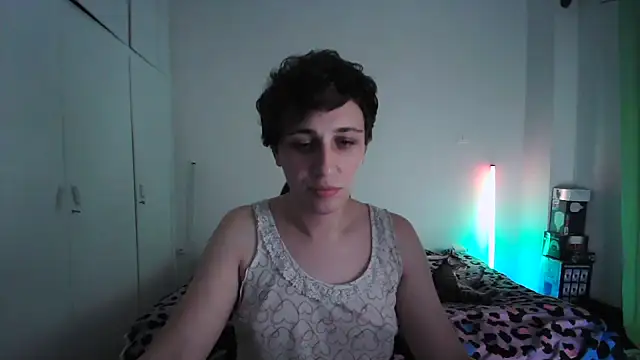 HoneyValentine online show from 06-18-26, 07:29