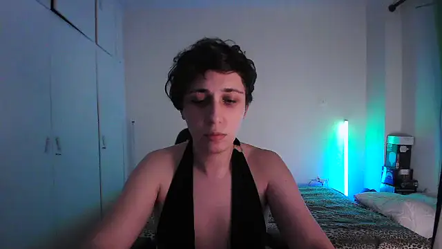 HoneyValentine online show from 06-20-26, 06:44