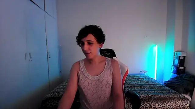 HoneyValentine online show from 06-21-26, 07:49
