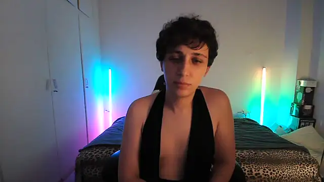 HoneyValentine online show from 06-26-26, 06:45