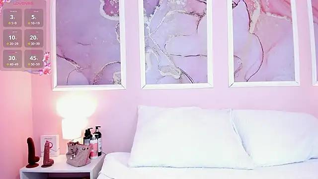 Snapshot of Katteyes__ chatting on 02-23-26, 12:46 Katteyes online show from 02-23-26, 12:46