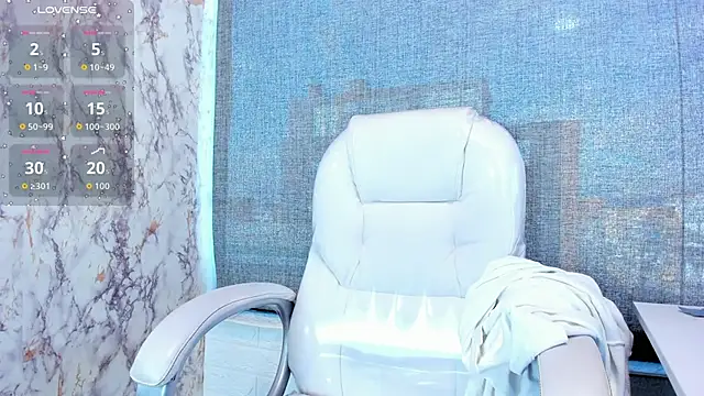 Snapshot of Katteyes__ chatting on 03-13-26, 01:40 Katteyes online show from 03-13-26, 01:40