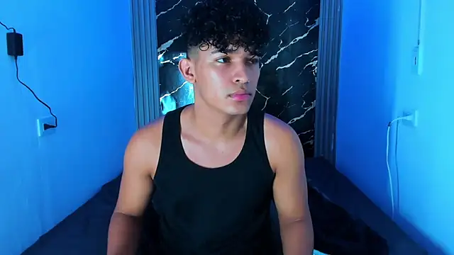 Snapshot of jamescurly00 chatting on 02-05-26, 09:03 jamescurly00 online show from 02-05-26, 09:03