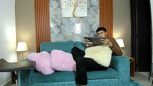 AVENGER BOYS2026 online show from 02-15-26, 01:31