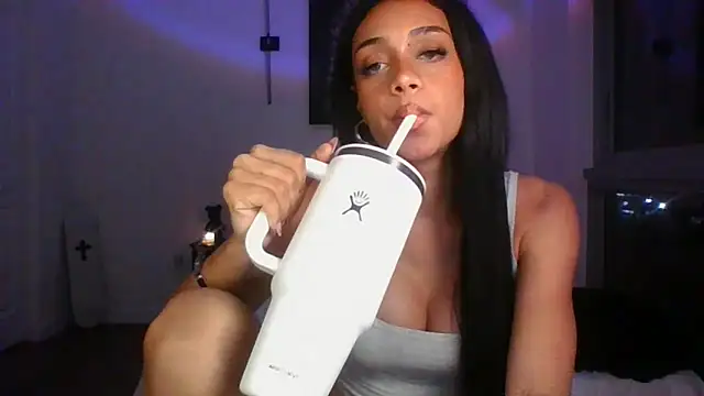 Snapshot of HeyItsAddy chatting on 01-06-26, 02:15 HeyItsAddy online show from 01-06-26, 02:15