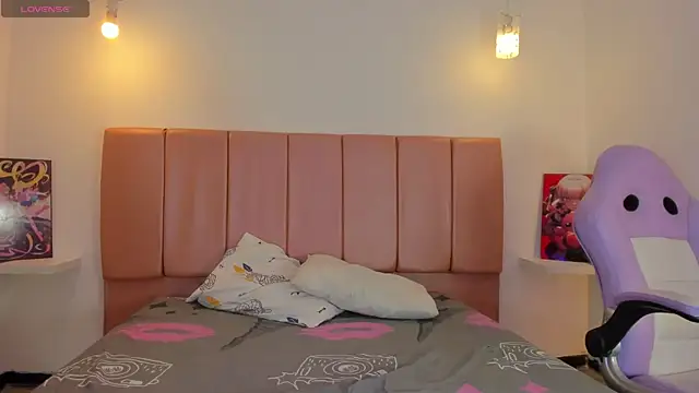 Iamcami  online show from 02-11-26, 08:36