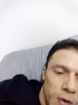 RAFAELQUINTEROSCAVALHEI online show from 04-19-26, 10:01