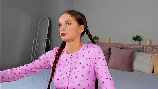 Snapshot of Alicia_Adammss chatting on 01-08-26, 06:37 Alicia Adammss online show from 01-08-26, 06:37