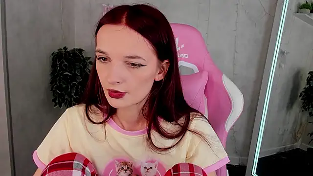 Snapshot of Alicia_Adammss chatting on 01-14-26, 12:49 Alicia Adammss online show from 01-14-26, 12:49