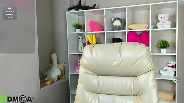 Snapshot of Alicia_Adammss chatting on 02-05-26, 12:37 Alicia Adammss online show from 02-05-26, 12:37