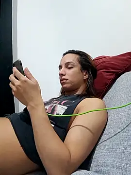 ofjuliaa online show from 04-30-26, 04:52