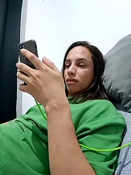 ofjuliaa online show from 05-01-26, 12:26