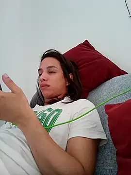 ofjuliaa online show from 05-01-26, 02:54