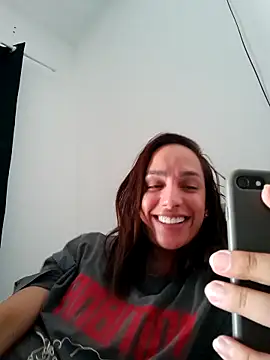 ofjuliaa online show from 05-03-26, 07:31