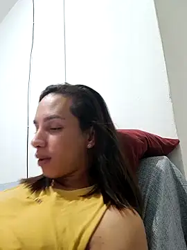 ofjuliaa online show from 05-06-26, 02:40