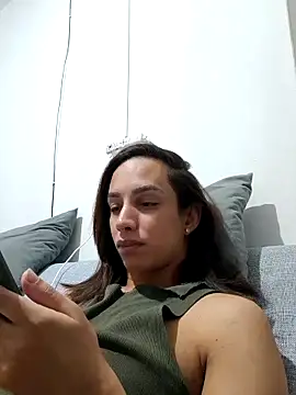 ofjuliaa online show from 05-07-26, 08:36