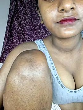 Snapshot of Royal-girl78 chatting on 02-05-26, 04:55 Royal-girl78 online show from 02-05-26, 04:55