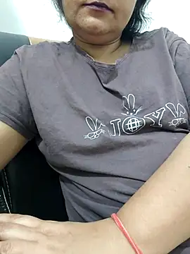 piryasharma005 online show from 05-09-26, 06:57