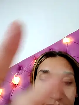 Snapshot of EcoDePiel chatting on 02-16-26, 05:25 EcoDePiel online show from 02-16-26, 05:25