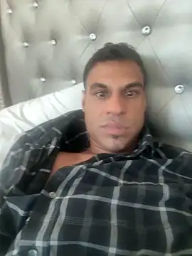 Snapshot of ZF-Athlete chatting on 05-20-26, 12:44 ZF-Athlete online show from 05-20-26, 12:44