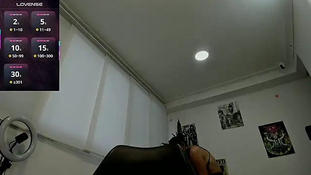 Snapshot of samantha_milfs_ chatting on 03-17-26, 11:24 samantha milfs online show from 03-17-26, 11:24