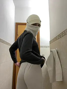 petiteyanel online show from 01-10-26, 07:04