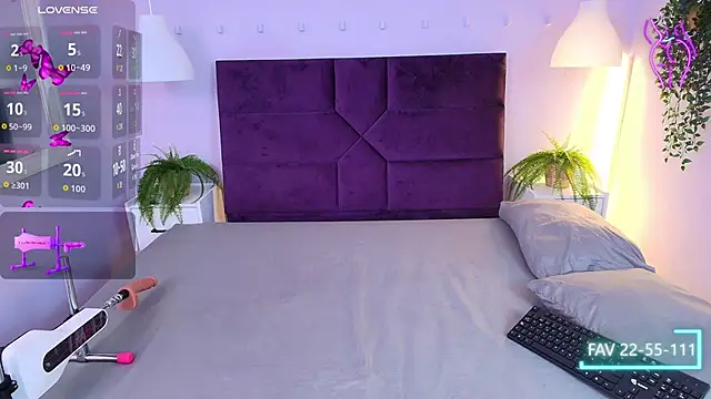 Yasminbrattz online show from 06-27-26, 11:37