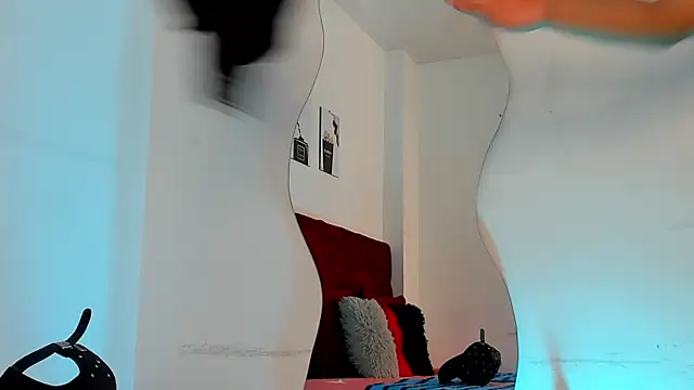 Liamsubtle01 online show from 05-10-26, 11:04