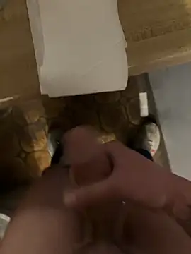 Snapshot of Nutsohard chatting on 02-12-26, 07:53 Nutsohard online show from 02-12-26, 07:53