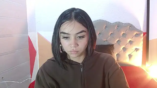 sofiaspring online show from 06-26-26, 04:11