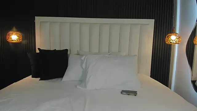 Snapshot of PandoraMiller chatting on 03-16-26, 05:06 PandoraMiller online show from 03-16-26, 05:06