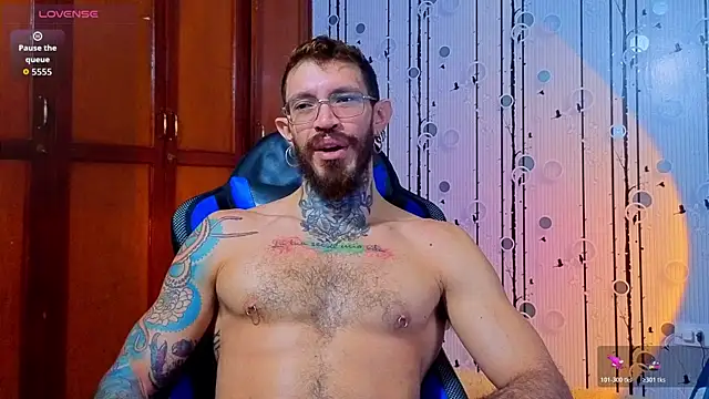 Snapshot of Simon_Rz chatting on 04-14-26, 12:11 Simon Rz online show from 04-14-26, 12:11
