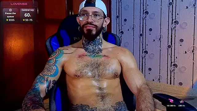 Snapshot of Simon_Rz chatting on 04-18-26, 12:20 Simon Rz online show from 04-18-26, 12:20