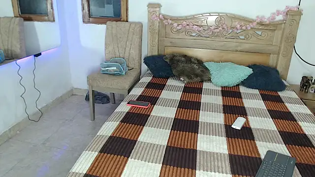 bratz glloe online show from 01-13-26, 01:55