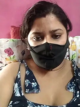 Snapshot of pinkisaha75 chatting on 02-15-26, 08:46 pinkisaha75 online show from 02-15-26, 08:46