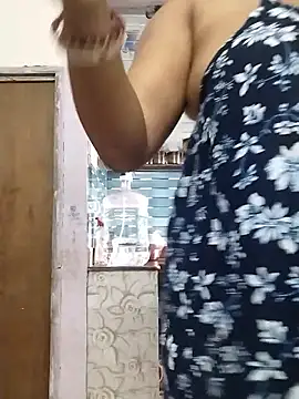 Snapshot of pinkisaha75 chatting on 03-01-26, 01:40 pinkisaha75 online show from 03-01-26, 01:40