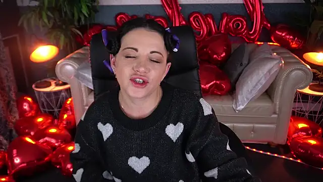 Dafni Monn online show from 02-07-26, 06:39