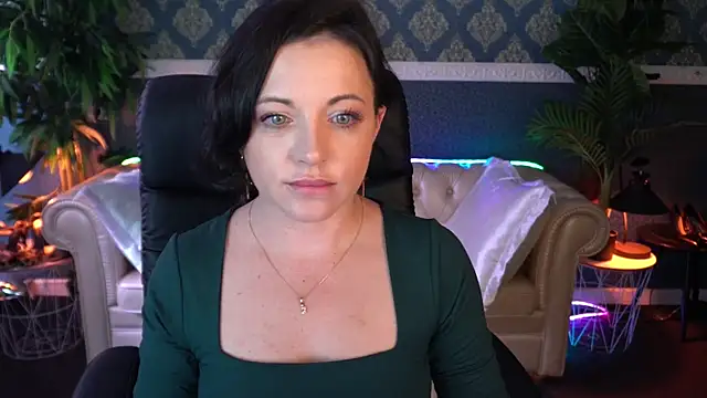 Dafni Monn online show from 05-04-26, 01:18