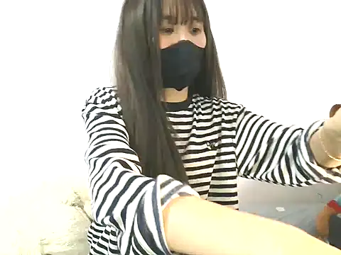 Snapshot of Dau_123 chatting on 03-15-26, 01:39 Dau 123 online show from 03-15-26, 01:39