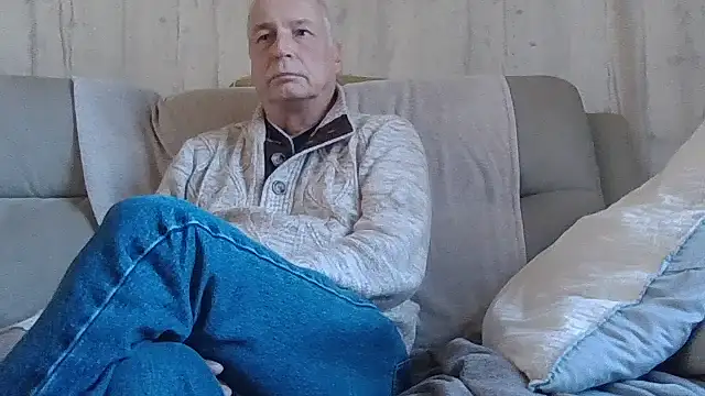 Helinetrav online show from 03-01-26, 10:06