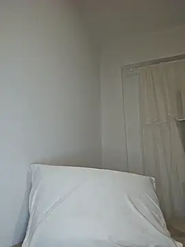 Angelmoon04 online show from 05-06-26, 02:29