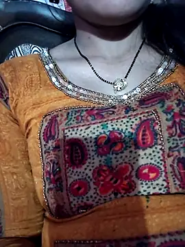 Snapshot of Nilam_cute chatting on 03-05-26, 01:40 Nilam cute online show from 03-05-26, 01:40