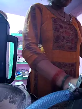 Snapshot of Nilam_cute chatting on 03-17-26, 03:44 Nilam cute online show from 03-17-26, 03:44